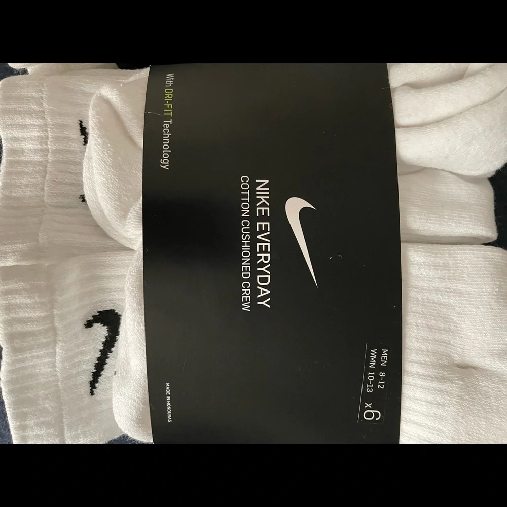 Nike White Socks crew cushion socks - Picture 2 of 4